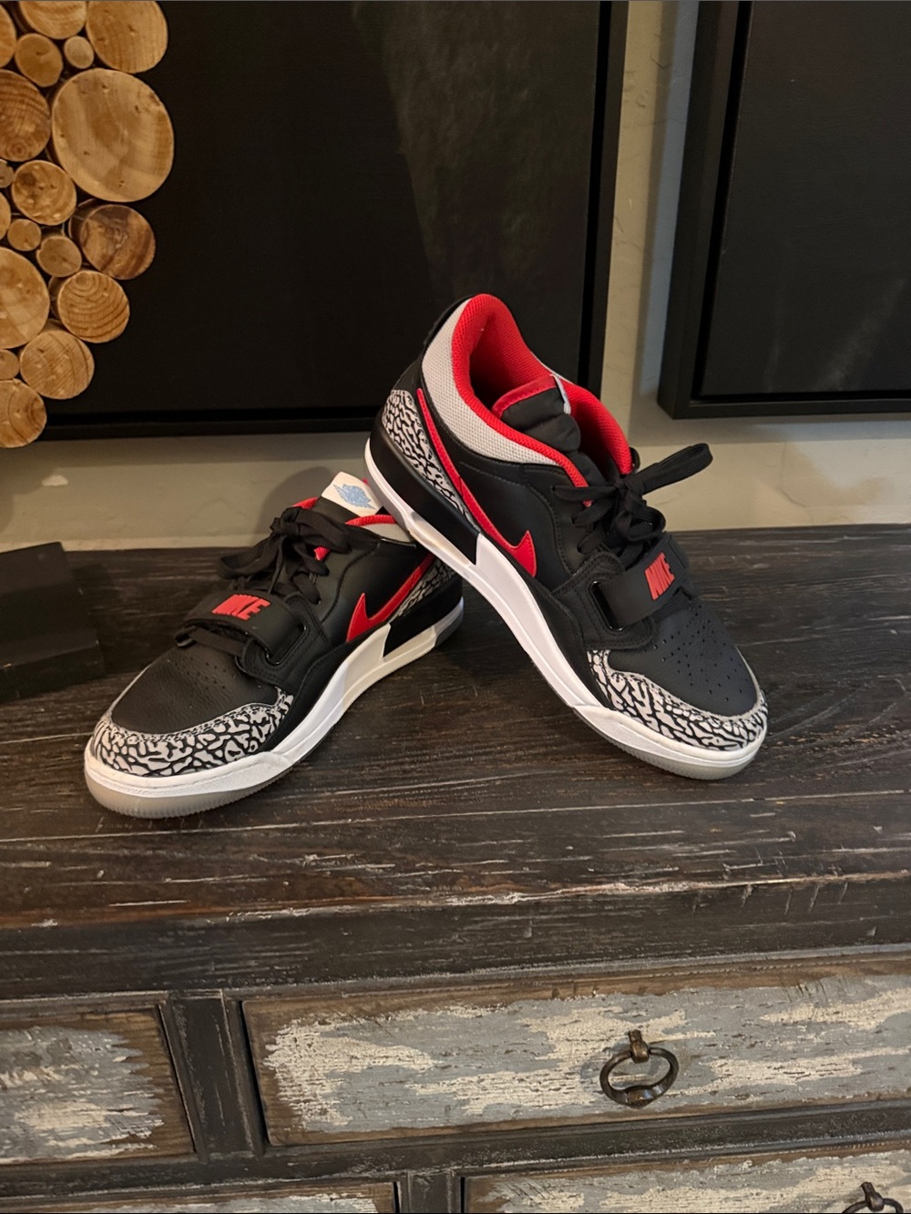 Nike Kids Black and Red Low-Top Sneakers with Elephant Print
